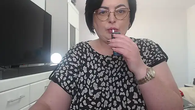 Amandamuller1982 online show from 5, 5, 2026