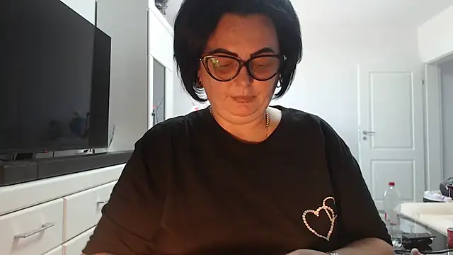 Amandamuller1982 online show from 4, 7, 2026