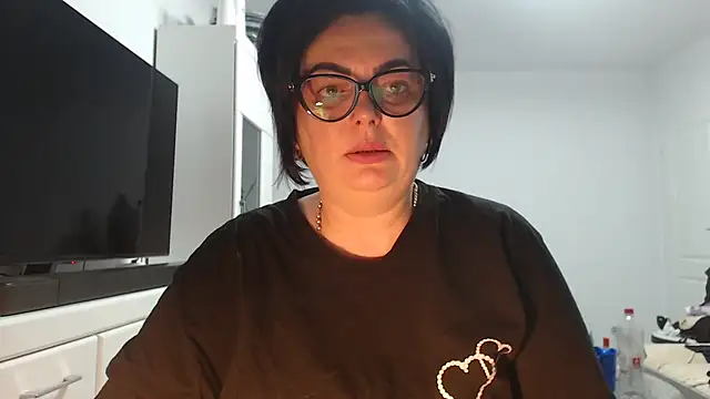 Amandamuller1982 online show from 6, 7, 2026