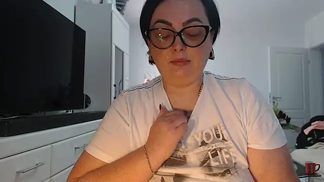 Amandamuller1982 online show from 17, 7, 2026
