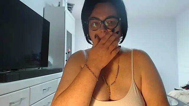 Amandamuller1982 online show from 24, 7, 2026