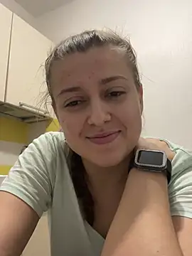 Snapshot of ViolaBloom22 chatting on 27, 1, 2025 ViolaBloom22 online show from 27, 1, 2025