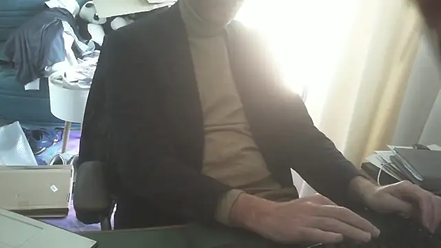 shyfrenchcock1 online show from 19, 3, 2026