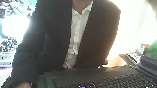 shyfrenchcock1 online show from 11, 5, 2026