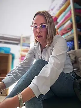VIOLETA-25  online show from 24, 6, 2026