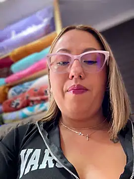 VIOLETA-25  online show from 25, 6, 2026