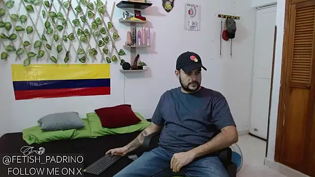 fetish padrino online show from 24, 2, 2025