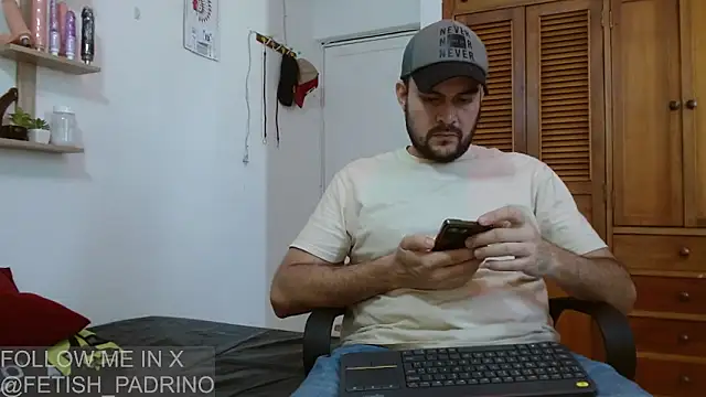 fetish padrino online show from 13, 3, 2025