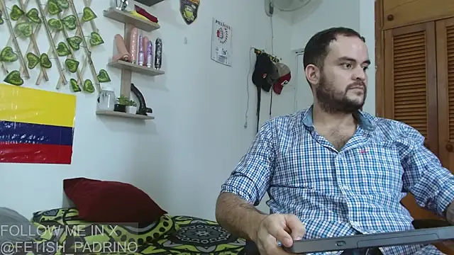 fetish padrino online show from 15, 3, 2025