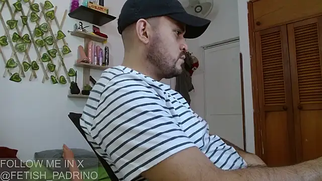 fetish padrino online show from 19, 3, 2025