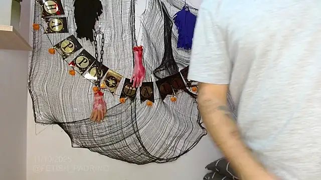 fetish padrino online show from 11, 10, 2025