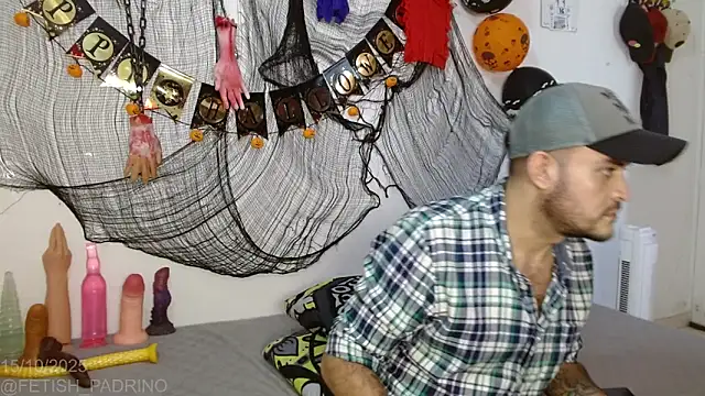 fetish padrino online show from 16, 10, 2025