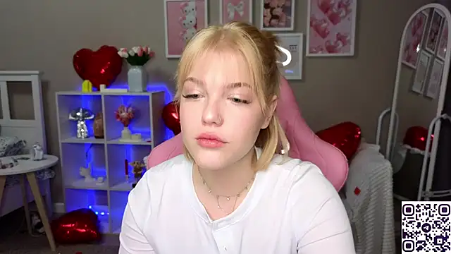 Maya Rave online show from 15, 2, 2025