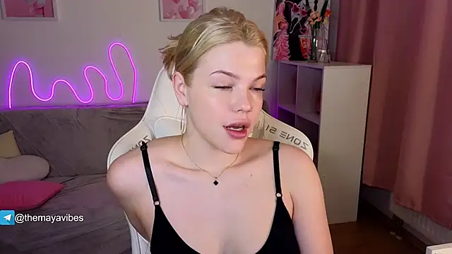 Maya Rave online show from 14, 2, 2026