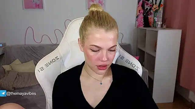 Maya Rave online show from 6, 3, 2026