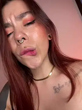 luccianagreyy online show from 18, 1, 2025