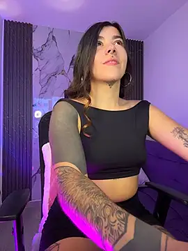 luccianagreyy online show from 30, 4, 2026
