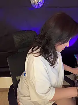 PoliBenett  online show from 5, 11, 2025