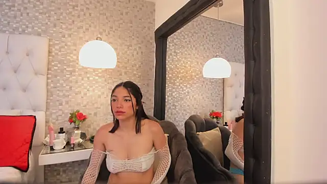 HazelMoret online show from 7, 1, 2025