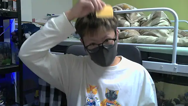 Owl1216 online show from 1, 3, 2025