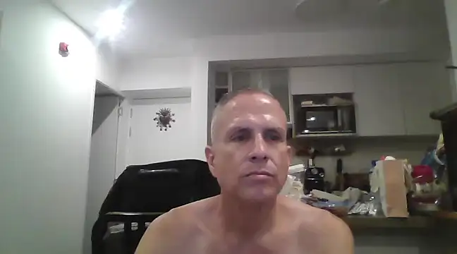Diegoperrote682661 online show from 25, 2, 2025
