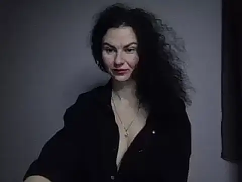 Snapshot of MiraLove362 chatting on 6, 12, 2024 MiraLove362 online show from 6, 12, 2024