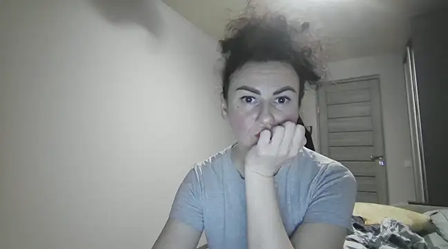 Snapshot of MiraLove362 chatting on 7, 2, 2025 MiraLove362 online show from 7, 2, 2025