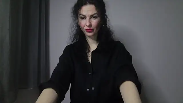 Snapshot of MiraLove362 chatting on 19, 2, 2025 MiraLove362 online show from 19, 2, 2025