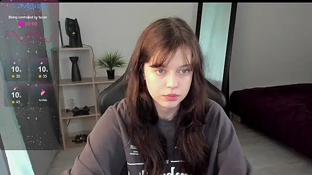 Este Glen online show from 4, 3, 2025