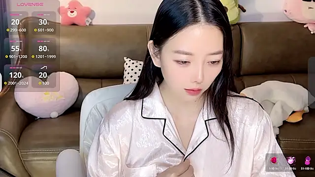 Yilin1999 online show from 18, 1, 2025