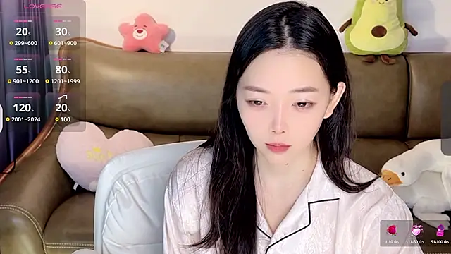 Yilin1999 online show from 24, 1, 2025