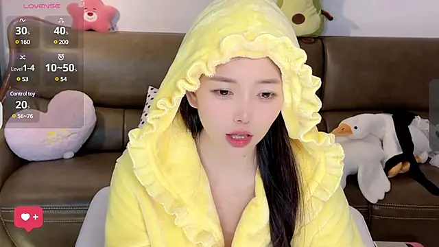 Yilin1999 online show from 9, 3, 2025