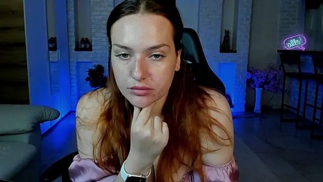 LisaElfy online show from 19, 7, 2026