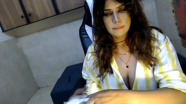 pareeti online show from 3, 3, 2026