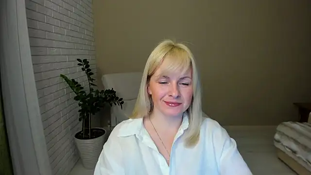 Alicee Gracee online show from 15, 2, 2026