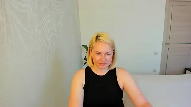 Alicee Gracee online show from 8, 5, 2026