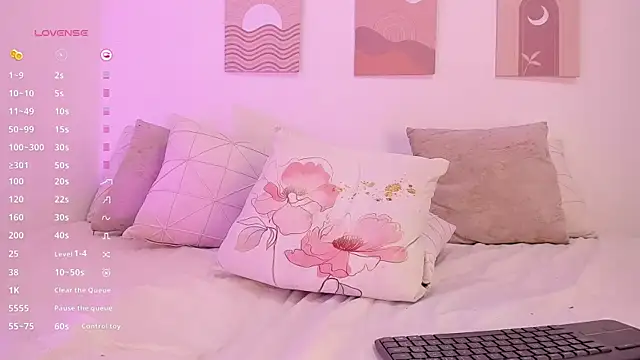 Mia Heartt online show from 9, 3, 2025