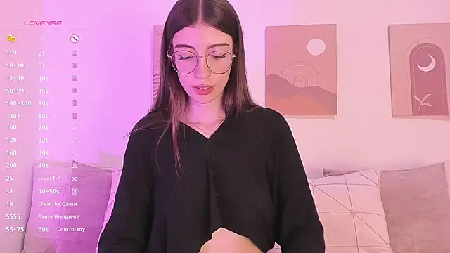 Mia Heartt online show from 18, 3, 2025