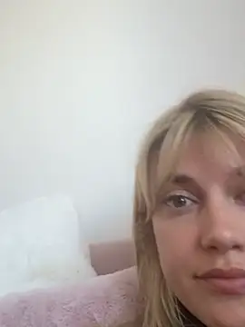 LustfulLuna  online show from 12, 5, 2026