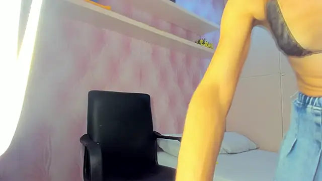 Snapshot of MarieMyller chatting on 22, 1, 2025 MarieMyller online show from 22, 1, 2025