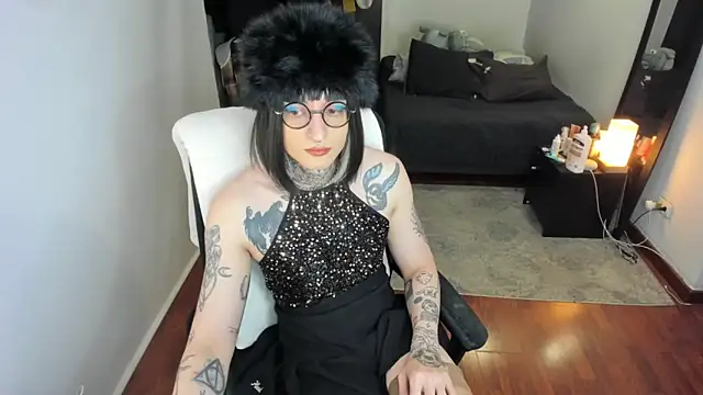 ShiiraVelkor online show from 5, 2, 2026