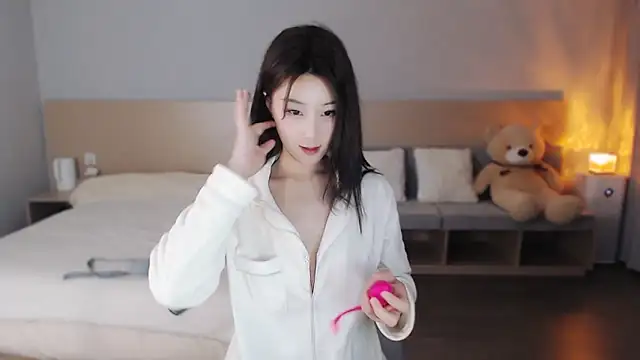 Snapshot of Lucky-baby chatting on 3, 3, 2025 Lucky-baby online show from 3, 3, 2025