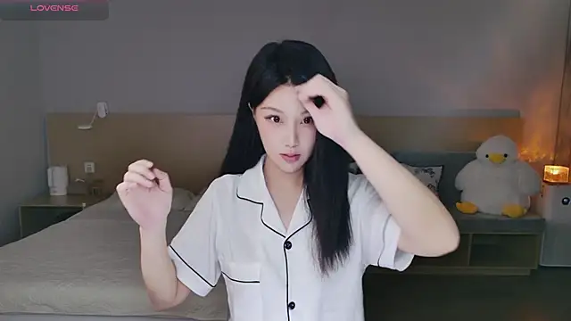 Snapshot of Lucky-baby chatting on 23, 9, 2025 Lucky-baby online show from 23, 9, 2025