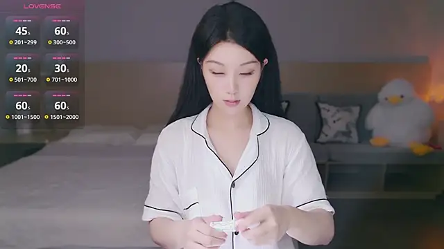 Snapshot of Lucky-baby chatting on 24, 9, 2025 Lucky-baby online show from 24, 9, 2025