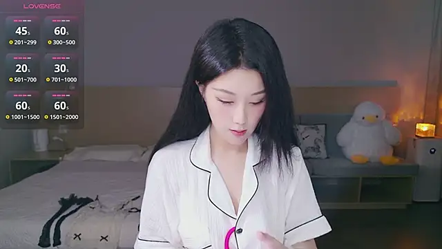 Snapshot of Lucky-baby chatting on 26, 9, 2025 Lucky-baby online show from 26, 9, 2025