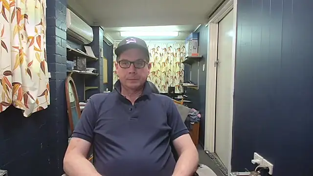 tilobinder online show from 8, 10, 2025