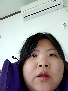 hello098712 online show from 3, 12, 2025