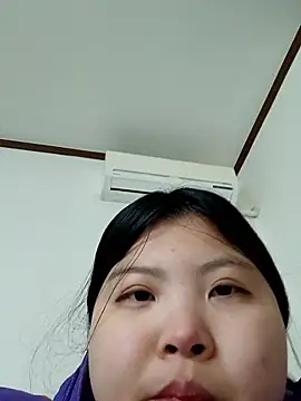 hello098712 online show from 5, 12, 2025