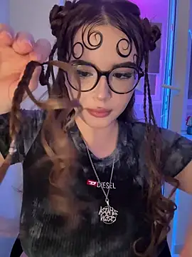 CutiePie3 online show from 6, 2, 2026