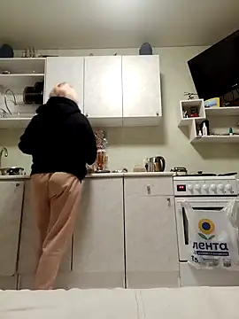 Milen Milf online show from 29, 12, 2024